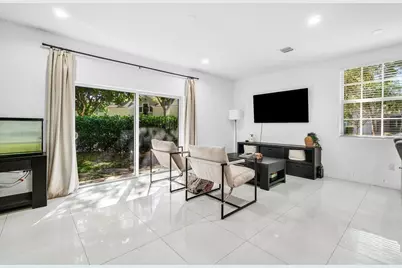 1030 Crystal Way #104, Delray Beach, FL 33444 - Photo 7