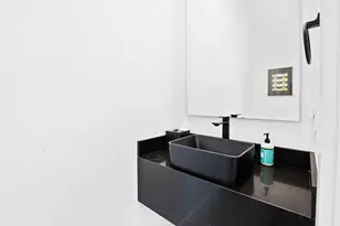 907 NE 16th Ave, Fort Lauderdale, FL 33304 - Photo 11