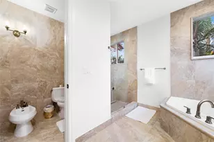 1703 NE 11th St, Fort Lauderdale, FL 33304 - Photo 27