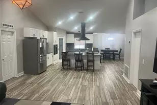 5091 Plymouth Turtle Cir, Saint Cloud, FL 34772 - Photo 3