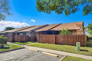 2698 N Nob Hill Rd, Sunrise, FL 33322 - Photo 19