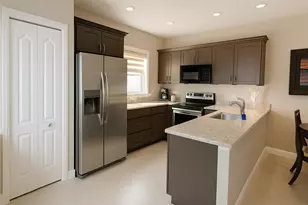 303 SE 22nd St, Fort Lauderdale, FL 33316 - Photo 9