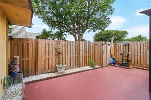 216 Lake Arbor Dr, Lake Worth Beach, FL 33461 - Photo 5