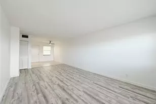 2555 NE 11th St, Fort Lauderdale, FL 33304 - Photo 7