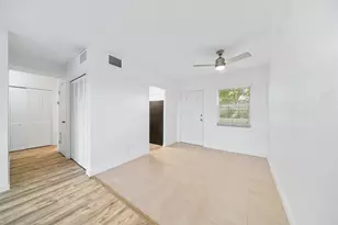 2555 NE 11th St, Fort Lauderdale, FL 33304 - Photo 11