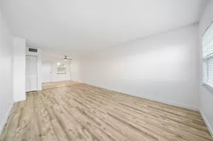 2555 NE 11th St, Fort Lauderdale, FL 33304 - Photo 17