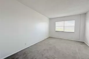 2555 NE 11th St, Fort Lauderdale, FL 33304 - Photo 13