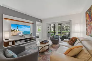 2226 N Cypress Bend Dr, Pompano Beach, FL 33069 - Photo 9