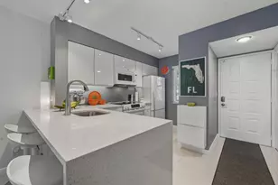 2226 N Cypress Bend Dr, Pompano Beach, FL 33069 - Photo 3