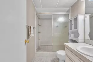 2881 NW 47th Terrace, Lauderdale Lakes, FL 33313 - Photo 17