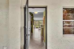 2236 N Cypress Bend Dr, Pompano Beach, FL 33069 - Photo 5