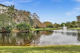 2236 N Cypress Bend Dr, Pompano Beach, FL 33069 - Photo 27