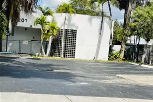 201 SE 19th St, Fort Lauderdale, FL - Photo 1