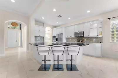 11560 NW 71st Place, Parkland, FL 33076 - Photo 5