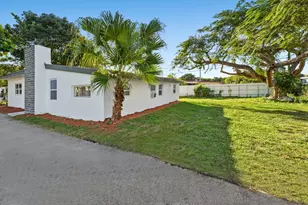 27100 SW 144th Ave, Homestead, FL 33032 - Photo 3