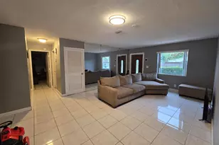 413 SW 73rd Ave, North Lauderdale, FL 33068 - Photo 5