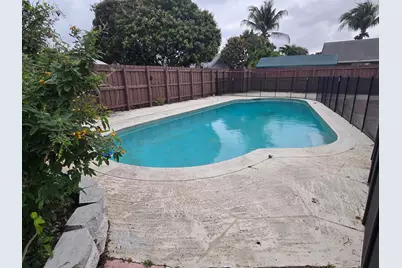 413 SW 73rd Avenue, North Lauderdale, FL 33068 - Photo 31