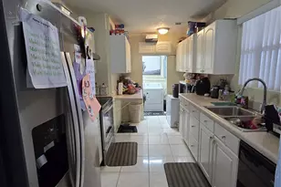 413 SW 73rd Ave, North Lauderdale, FL 33068 - Photo 15