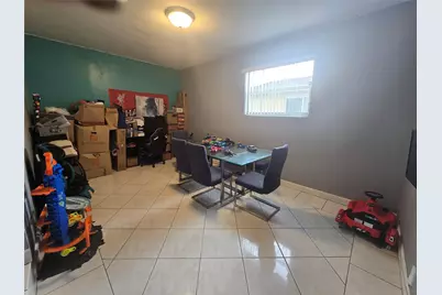 413 SW 73rd Avenue, North Lauderdale, FL 33068 - Photo 5