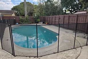 413 SW 73rd Ave, North Lauderdale, FL 33068 - Photo 27