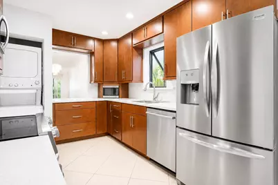 16131 Laurel Drive #33, Weston, FL 33326 - Photo 5