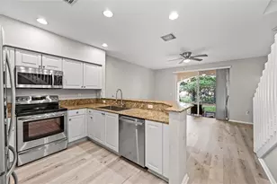 2827 SW 83rd Terrace, Miramar, FL 33025 - Photo 7