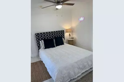 735 NE 37th Street #B, Oakland Park, FL 33334 - Photo 3