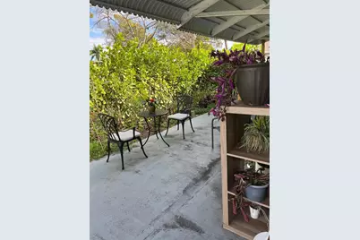 735 NE 37th Street #B, Oakland Park, FL 33334 - Photo 15