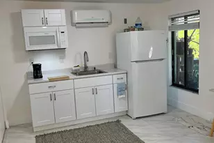 735 NE 37th St, Fort Lauderdale, FL 33334 - Photo 7