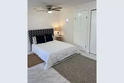 735 NE 37th Street #B, Oakland Park, FL 33334 - Photo 3