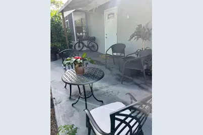 735 NE 37th Street #B, Oakland Park, FL 33334 - Photo 1