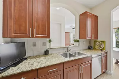 6982 Julia Gardens Drive, Pompano Beach, FL 33073 - Photo 19