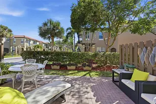 6982 Julia Gardens Dr, Pompano Beach, FL 33073 - Photo 7