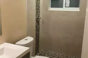 3200 NE 13th Ave, Oakland Park, FL 33334 - Photo 9