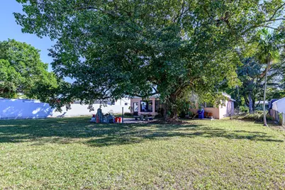 1115 NW 85th Street, Miami, FL 33150 - Photo 15