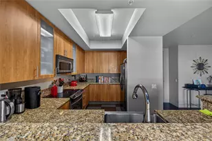 2633 NE 14th Ave, Wilton Manors, FL 33334 - Photo 9