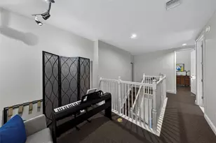 2633 NE 14th Ave, Wilton Manors, FL 33334 - Photo 15