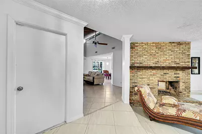 1361 SW 26th Avenue, Deerfield Beach, FL 33442 - Photo 7