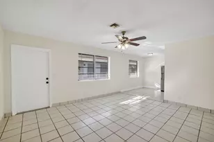 2500 SW 18th Terrace, Fort Lauderdale, FL 33315 - Photo 3