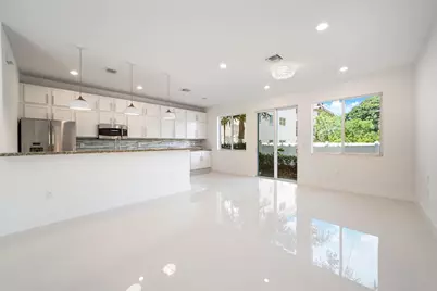 131 SE 7th Avenue, Pompano Beach, FL 33060 - Photo 7