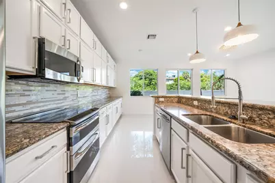 131 SE 7th Avenue, Pompano Beach, FL 33060 - Photo 3