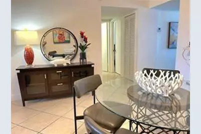 320 S Surf Road #704, Hollywood, FL 33019 - Photo 11