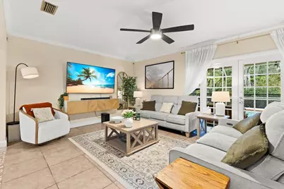 7617 Parkview Way, Coral Springs, FL 33065 - Photo 5