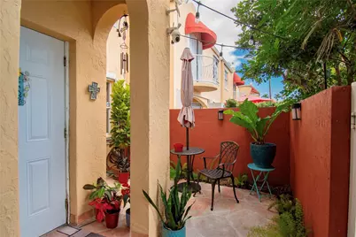 8550 NW 3rd Lane #304, Miami, FL 33126 - Photo 5