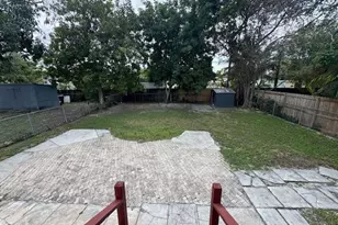 2446 Grant St, Hollywood, FL 33020 - Photo 13