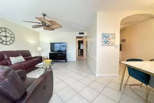 2015 Farnham, Deerfield Beach, FL 33442 - Photo 3