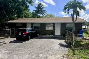 280 NE 40th Ct, Oakland Park, FL 33334 - Photo 1