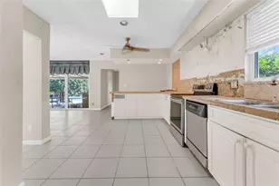 1698 SW 7th Ct, Boca Raton, FL 33486 - Photo 11