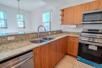 10855 NW 88th Terrace #212, Doral, FL 33178 - Photo 3