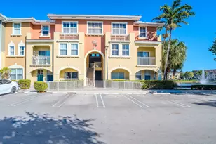 10855 NW 88th Terrace, Doral, FL 33178 - Photo 1